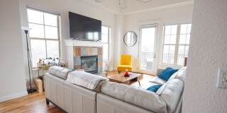 Gorgeous 1 bed 1 bath in an amazing location Gallery 12