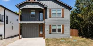 5612 Black Pine Circle Gallery 1