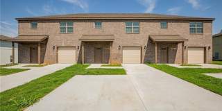 2003 Azlin  PL Unit #B Gallery 1