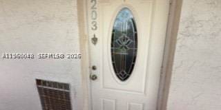 300 S Hollybrook Dr Gallery 6