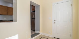 4837 W Monroe Street Gallery 20