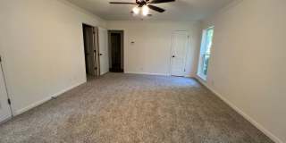 STUNNING REMODEL IN SPRING LAKE ESTATES Gallery 18