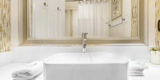 109 E Park Ave Gallery 12