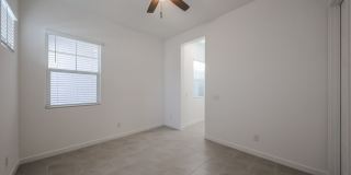 Beautiful 4 bedroom plus den home in Aloravita Gallery 11