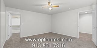 8926 Grand Avenue Gallery 15