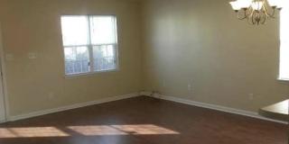 509 Cove Hollow Drive Gallery 1