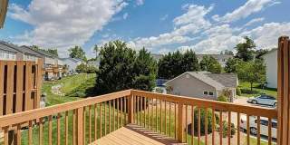 Beautiful 3 bedroom, 3 1/2 bathroom townhome in Tarrant Trace Gallery 11