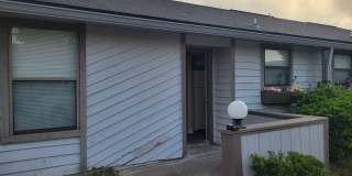 $1195 - 2/2 - Jefferson Square Apartment - Ready to view Gallery 1