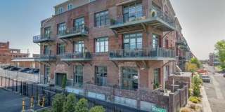 435 S FRONT Gallery 1