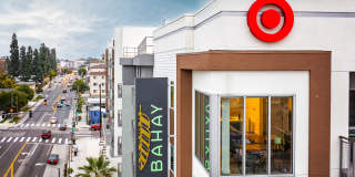 Bahay Gallery 32