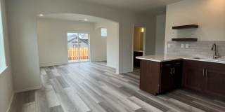 3-Bedroom 2.5-Bathroom Townhouse in Friendly Neighborhood 3-Bedroom 2.5-Bathroom Townhouse in Friendly Neighborhood Gallery 4