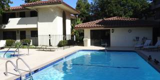 Lovely 2 bed 2bath with Stunning Views Gallery 1