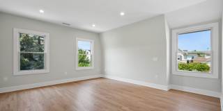 115 E Elm Street Gallery 10