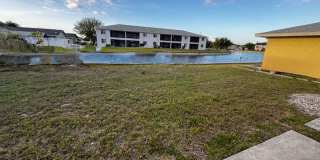 2 bedroom 1.5 bathroom First Floor Condo in Cape Coral Gallery 13