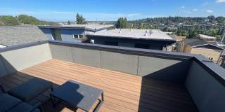 Modern 3-Bedroom Home in North Queen Anne Gallery 14