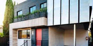 1321 W 36th Place Apartments Gallery 11