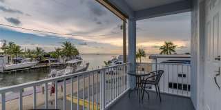 325 Calusa St Gallery 16