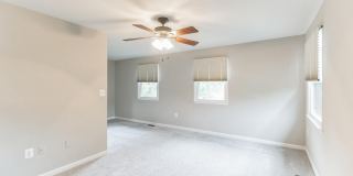 5335 LAKE COVE Court Gallery 17