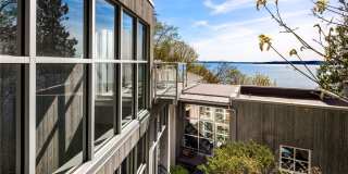 Architectural Seattle Masterpiece with Panoramic Water Views Gallery 34
