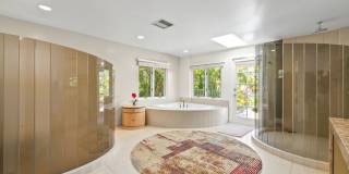 Kahala Oasis: Expansive 6BR Luxury Estate w/ Pool, Spa & Minutes to Beach Gallery 19