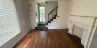 2 BED 1 BATH SINGLE FAMILY HOME! Gallery 1