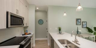 900 PADDLEBOARD CT TOWNHOUSE IN HEART OF MELBOURNE Gallery 8