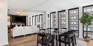 200 E Delaware Place Gallery 25
