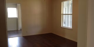 206 Hub Ave Gallery 10