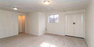 Beautifully Maintained Townhome with Fantastic Amenities Gallery 32