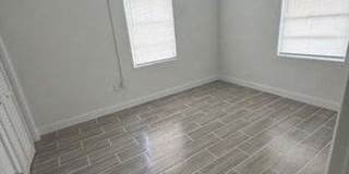 815 Dundas Court Gallery 1