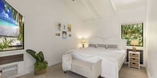 Lavish Oceanfront Estate w/Pool, Spa & AC - Close to Beaches: Maunalua Sunset Gallery 8