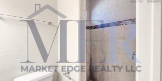 1003 West Howe Street Gallery 17