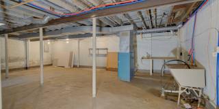 706 Frank Gallery 40