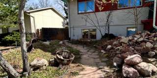 Furnished 2 Bedroom Garden Level Apartment in Upper Table Mesa Near Bear Creek Park Gallery 1