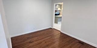 Midtown Charmer 2 Bed 2 Bath! Gorgeous Updates! Gallery 5