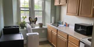 203 W CHESTNUT Street Gallery 4