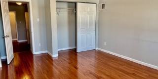 2445 East Huntingdon Street Gallery 20