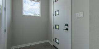 817 Potomac Gallery 6