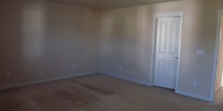 Beautiful 3 bedroom 2 1/2 bath 2 Story Home in Puyallup! Gallery 16