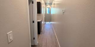 Spacious 3 Bedroom, 2.5 Bath Phoenix Townhome with *New Floors* + *NEW* Paint! Gallery 12