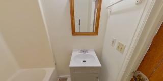 ** $150 OFF for JUNE MOVE INS!!!*** 222 E 14th St N Gallery 6