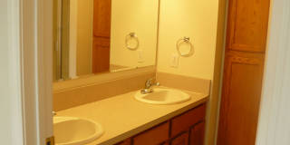 2 Bedroom, 1.5 Bath Townhome Gallery 9