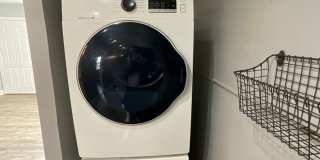 H St/Kingman Park - Renovated 1 bedroom Gallery 6