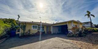 Charming 3 bedroom 2 bath townhouse Gallery 1