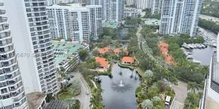 19195 NE Mystic Pointe dr 19195 NE Mystic Pointe dr Gallery 1
