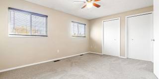 Half Duplex near Downtown Castle Rock with HUGE YARD and Garage! Gallery 14
