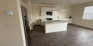 Modern 3-Bedroom + Loft + Den in Gated Phoenix Community with Mountain Views Gallery 22