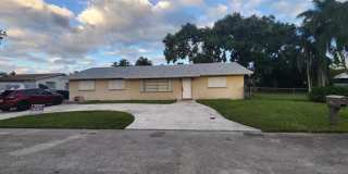 2005 SW 99 Ave Gallery 1