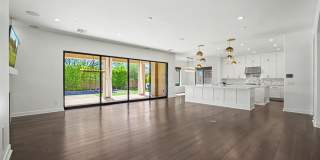 Exquisite Scottsdale Living in Prestigious Windgate Ranch Gallery 12