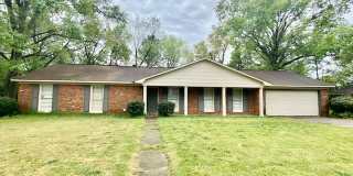 203 Riverdale Lane Gallery 1
